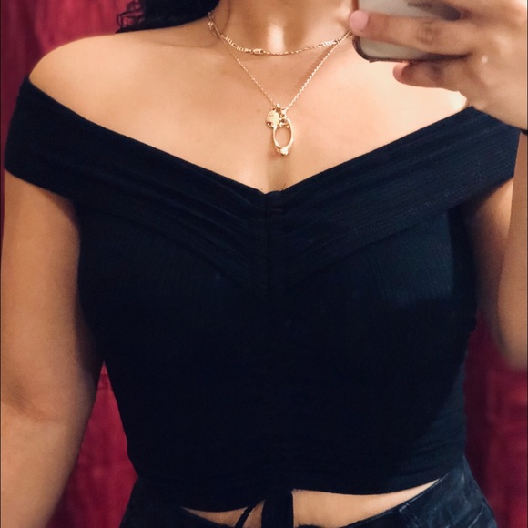 Tops - Tie crop top